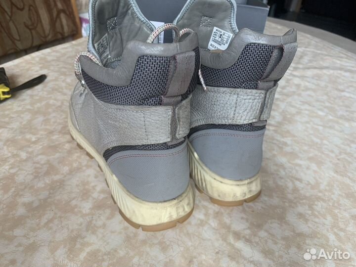 Ботинки Ecco Exosstrike W еu 38