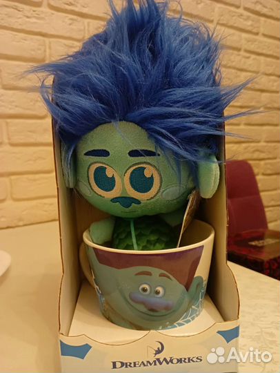 Игрушка в кружке магнит