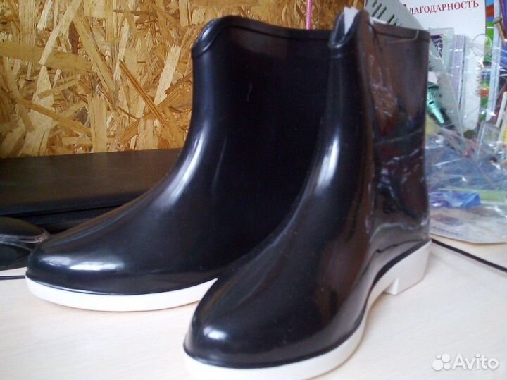 Резиновые сапожки