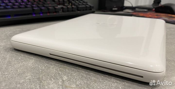 Apple MacBook late 2009