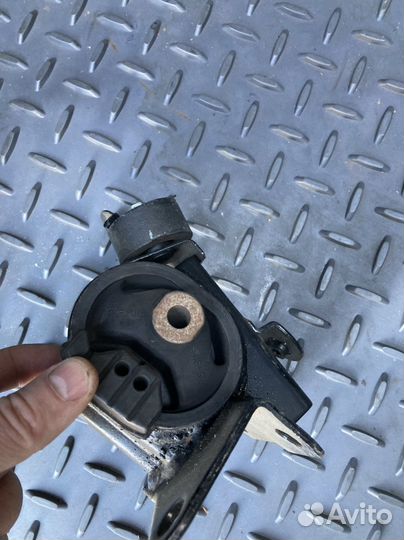 Опора двигателя 12372-28100