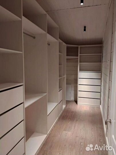 Гардеробная на заказ, производство мебели