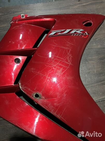 Правый боковой пластик для Yamaha FJR1300 01-03