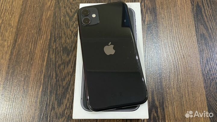 iPhone 11, 64 ГБ