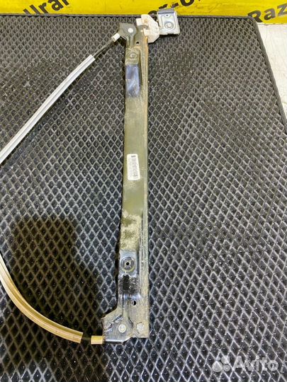 Стеклоподъемник передний правый Шевроле Треилблейз