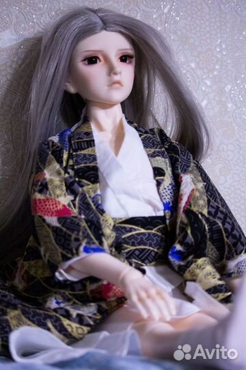 Кукла коллекционная Crobi CB Yeon