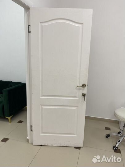 Двери межкомнатные с коробкой белые