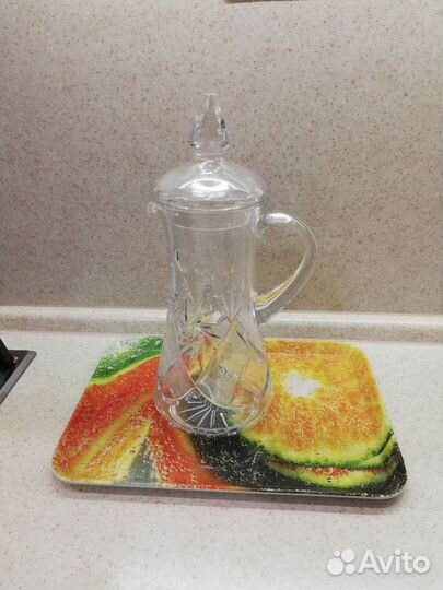 Хрустальный кувшин с крышкой