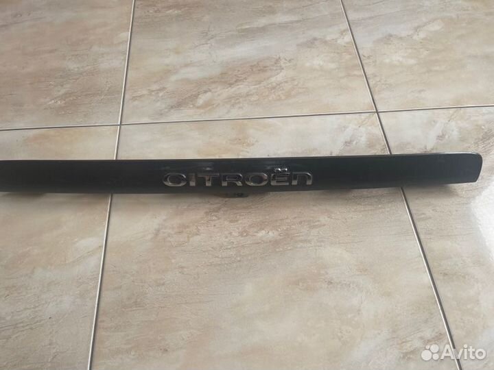 Накладка задняя Citroen Spacetourer