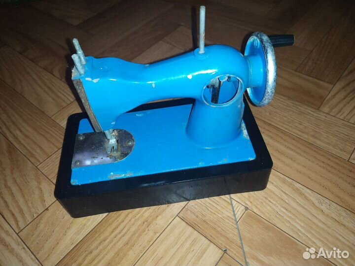 Детская швейная машинка СССР дшм-1