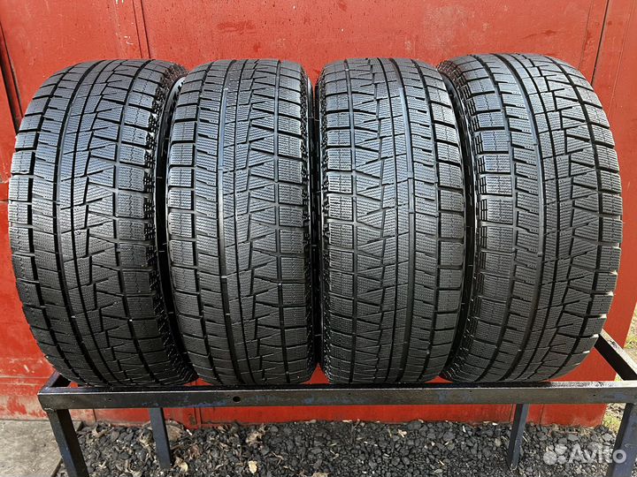 Bridgestone Blizzak Revo GZ 225/55 R17 97S