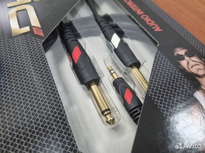 Кабель Mini Jack - 2xJack Die Hard DHG545LU18 1,8m