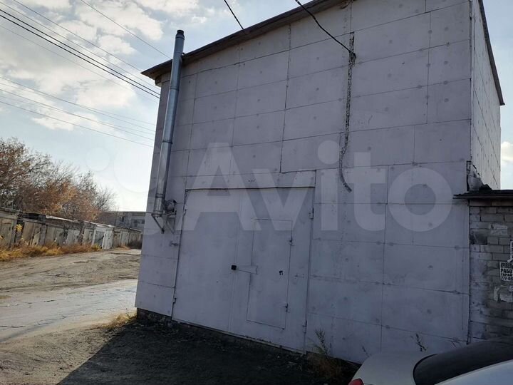 Гараж, > 30 м²