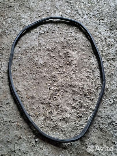 Уплотнитель багажника на Jaguar x-type