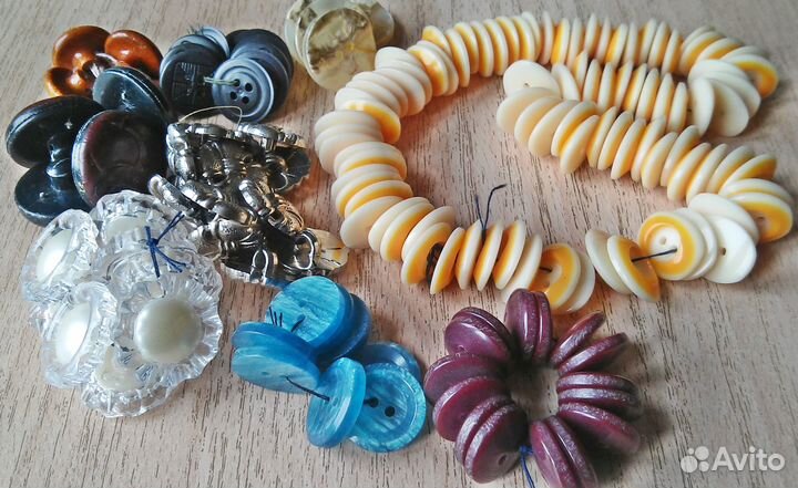 Для рукоделия - ткани, набор для вышивания, пряжа