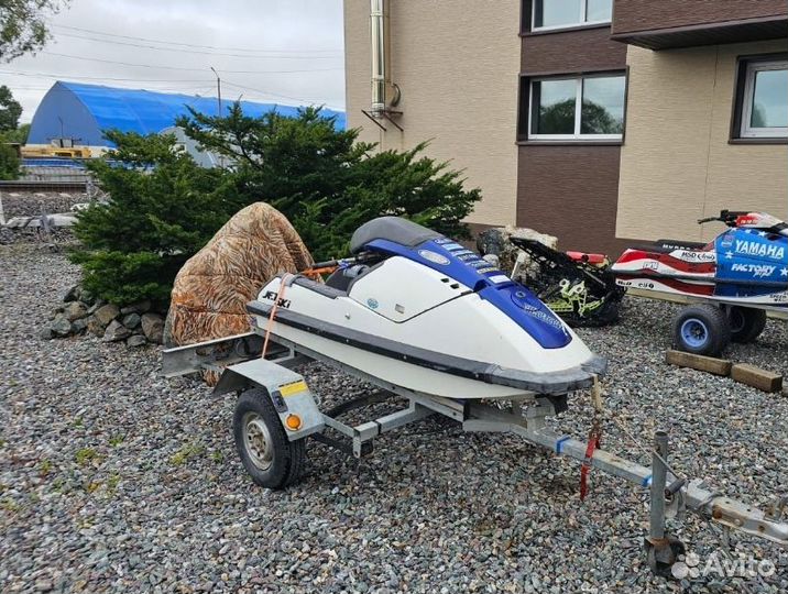 Стоячий гидроцикл