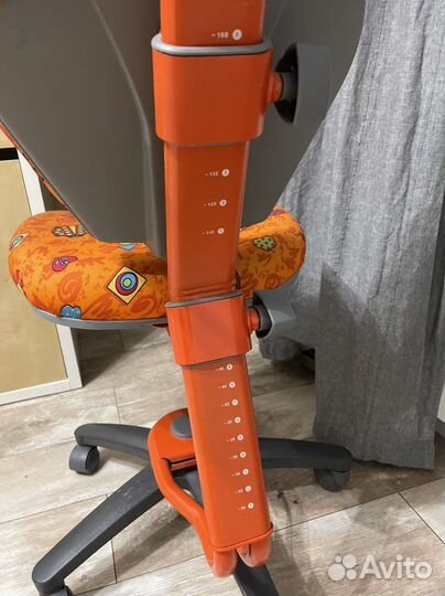 Детское компьютерное кресло с регулируемой спинкой