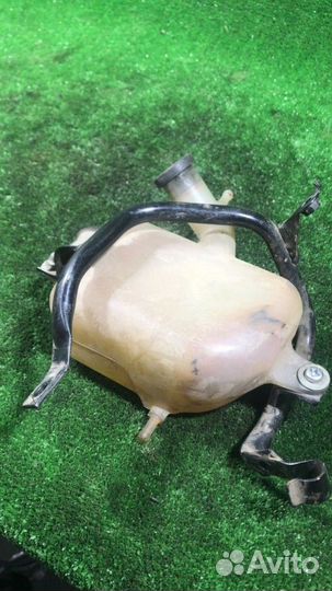 Бачок расширительный Suzuki Skywave 400 ck41