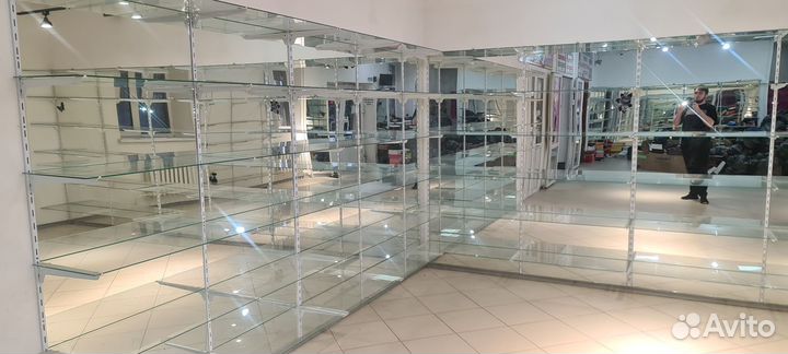 Стеклянная полка