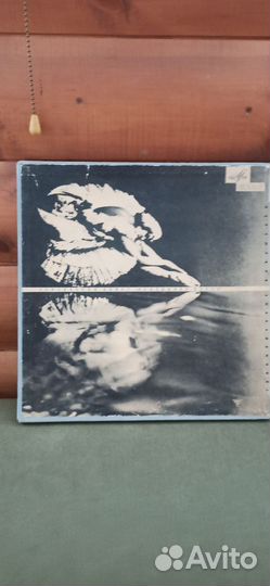 Виниловые пластинки. Лебединое озеро,Фауст и т.д