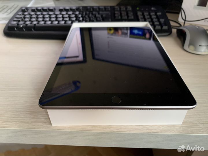 iPad 5 поколения 128gb + LTE (A1823)