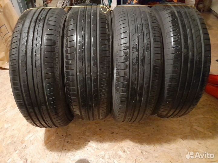 Yokohama BluEarth AE50 215/65 R17 V
