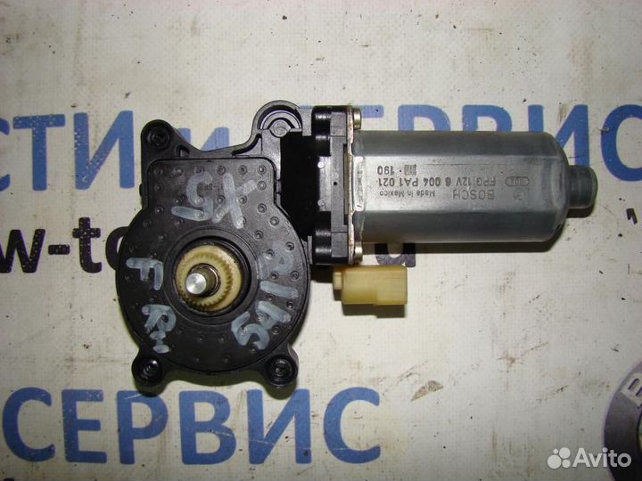 Мотор стеклоподьемника перед.правый bmw e53 2001