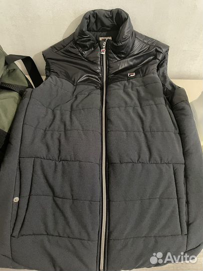 Продам мужскую жилетку