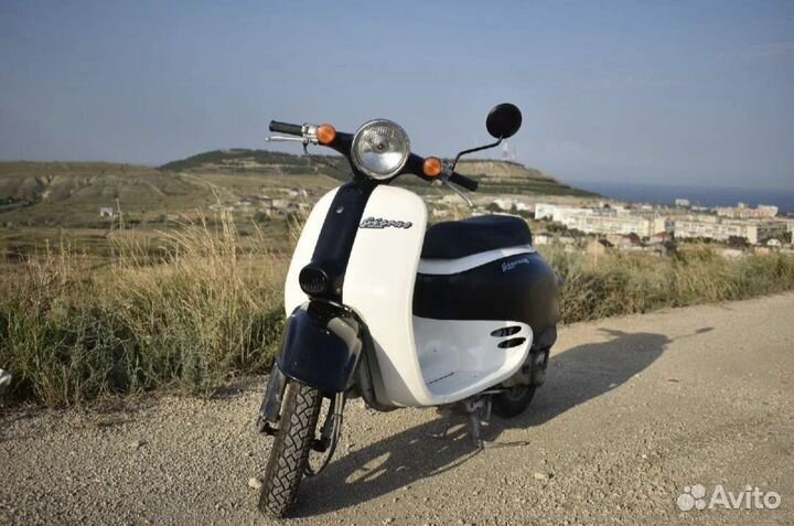 Стильный ретро-скутер Honda Giorno AF24