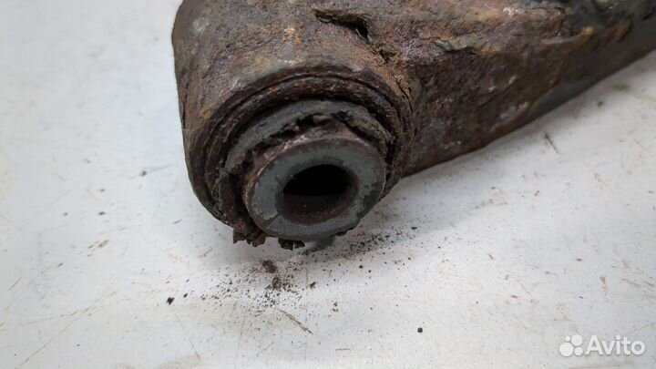 Рычаг подвески правый передний Subaru Forester (S11)