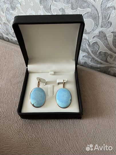 Ювелирный набор кольцо и серьги из золота и бирюзы