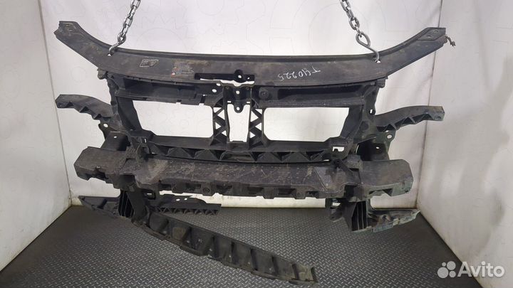 Рамка передняя Volkswagen Touran, 2007