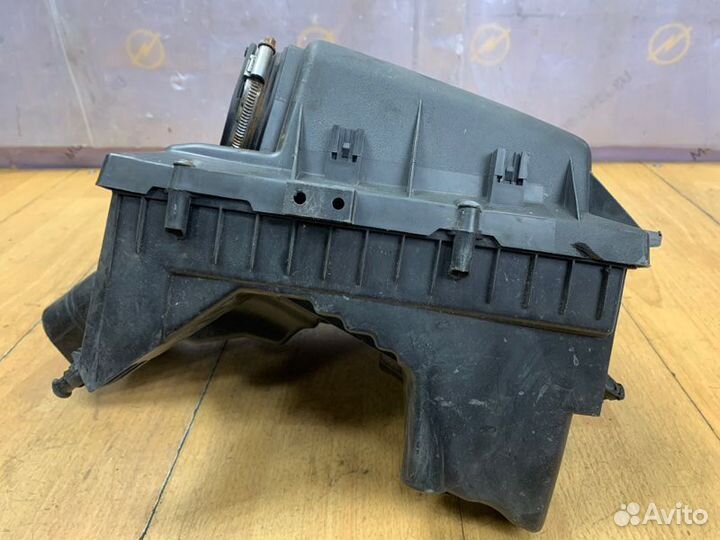 Корпус воздушного фильтра Opel Insignia A20DTH