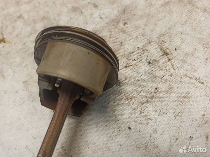 Поршень с шатуном бмв 7 E65/E66