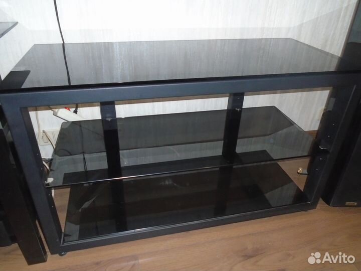 Стойка под телевизор