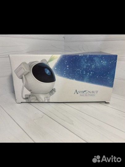 Звездный проектор космонавт