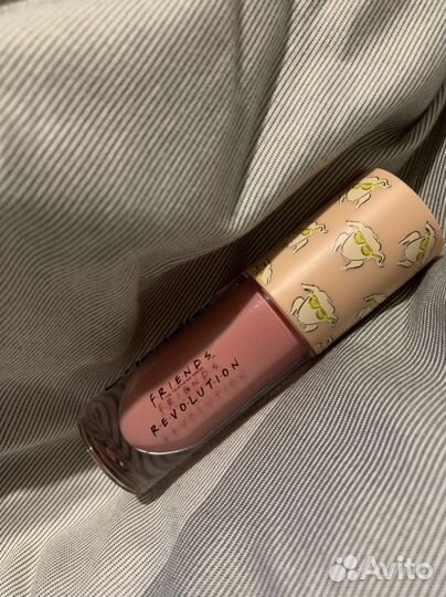 Блеск для губ Revolution x Friends Chandler