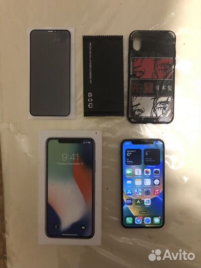iPhone X, 64 ГБ