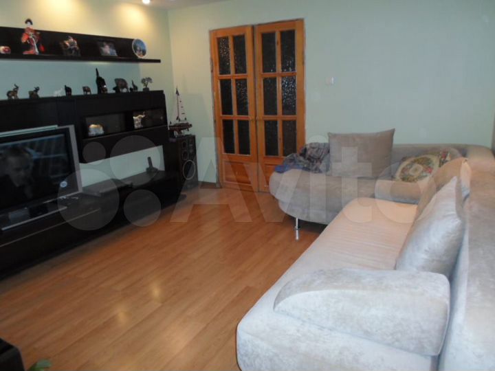 4-к. квартира, 75 м², 4/9 эт.