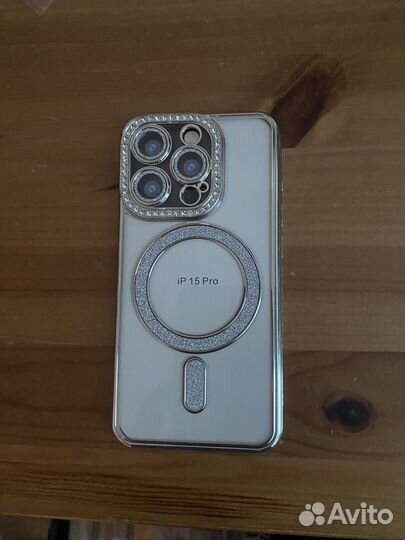 Чехол на iPhone 15 pro