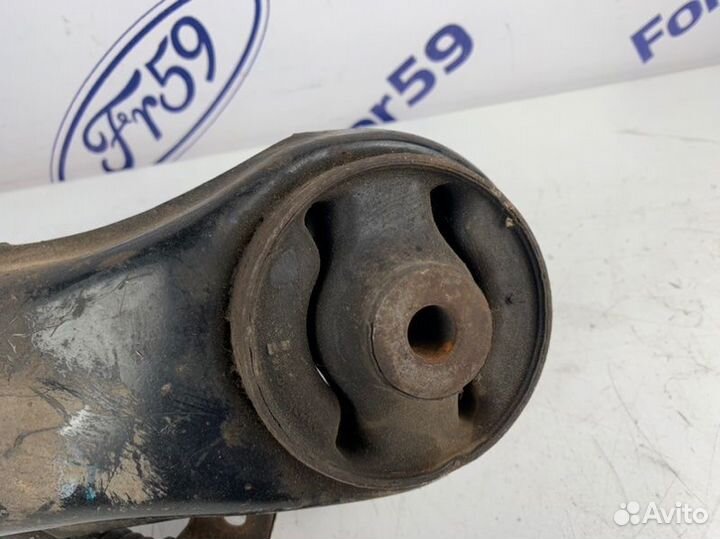 Рычаг продольный задний правый Mitsubishi Lancer 9