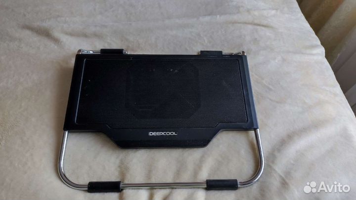 Подставка с охлаждением для ноутбука