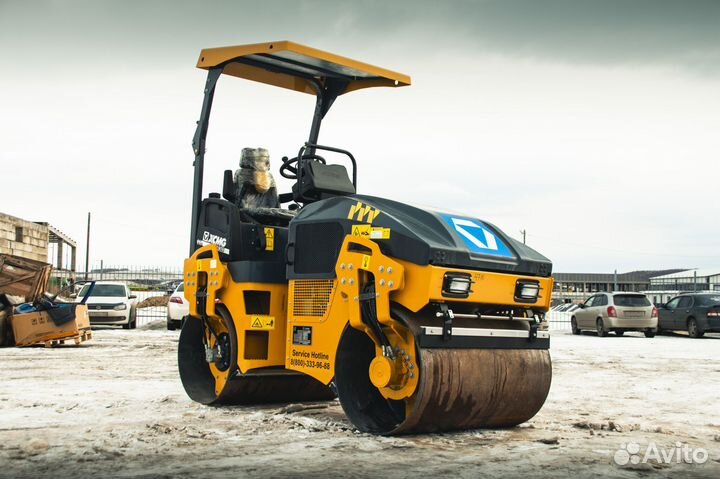 Дорожный каток XCMG XMR303, 2023