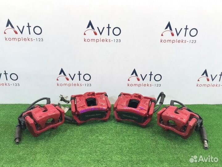 Суппорт тормозной Mercedes-Benz A250 W176 270.920