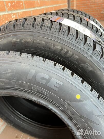 Pirelli Formula Ice 225/60 R18 104T
