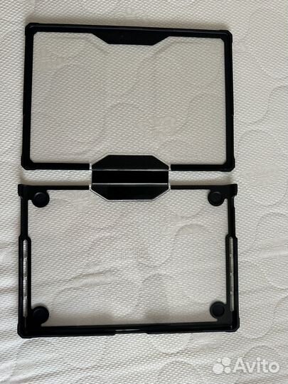 Противоударный чехол UAG для MacBook Pro 16