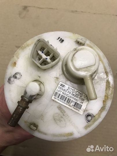 Топливный насос с собре Hyundai Getz 1.4i 2007г