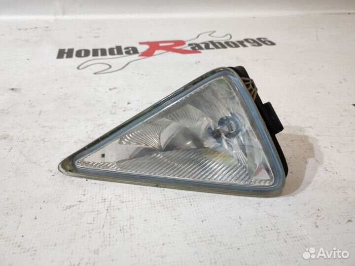 Фара противотуманная передняя левая Honda Civic 5D