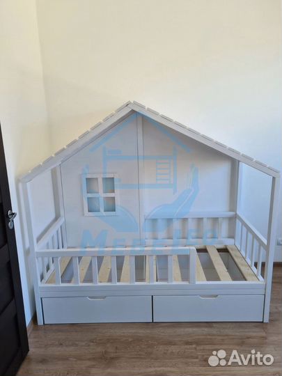 Кровать Домик