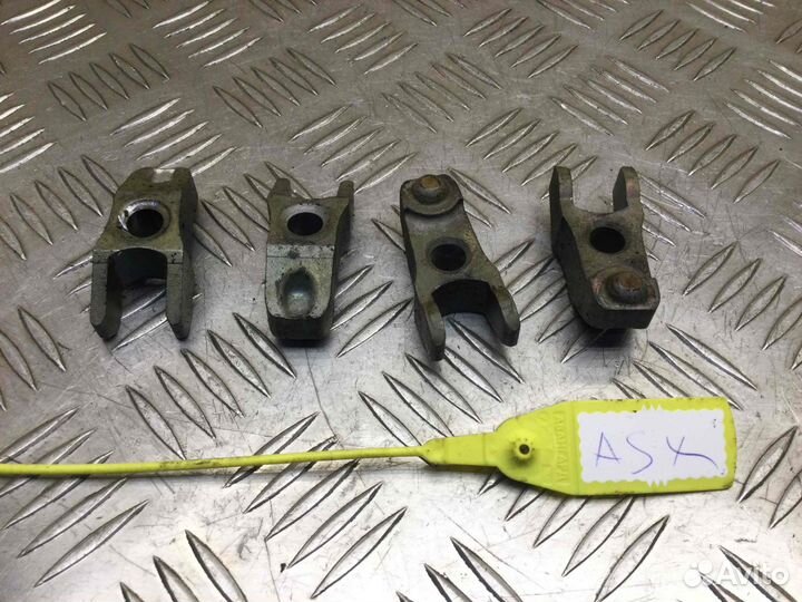 Скоба (кронштейн) крепления форсунки Фольксваген П